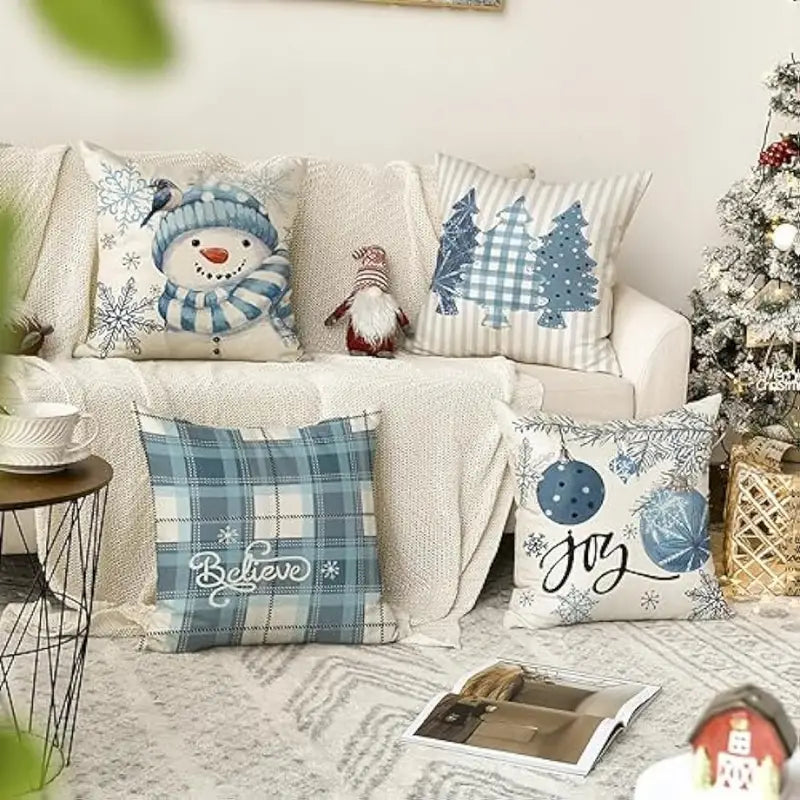 Set of 4 pcs Winter Wonderland Holiday Throw Pillows
